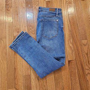Judy Blue women size 7 capri